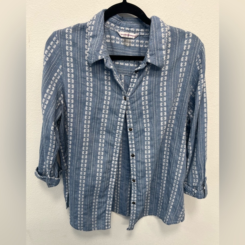 100% cotton- Allison Daley - Blue White Floral Stripe Button Front Top Size 14